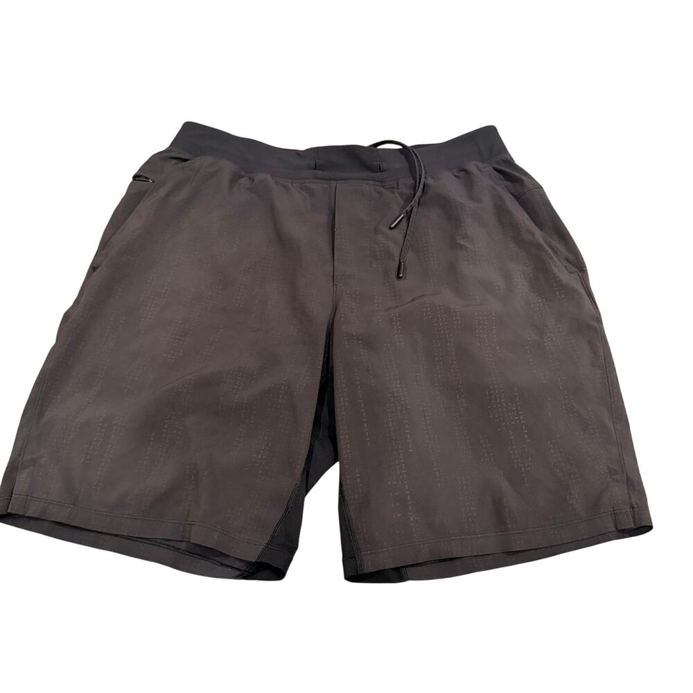 Lululemon Black Athletic Shorts size Large